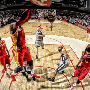 电竞投注平台-科维托娃巴塞罗那赛况扑朔迷离，回归赛场引爆热议，科维托娃复出首秀悬念迭起，巴塞罗那赛果成疑