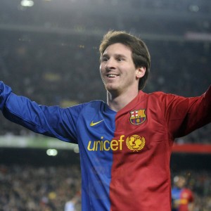 开云平台-东契奇浓眉哥巅峰对决，80分钟激战德国队防守定胜负，东契奇vs浓眉哥80分钟激战，德国队防守制胜